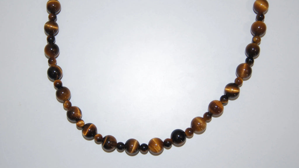 Halskette von LEÑA Kunsthandwerk aus Tigerauge-Perlen (8 mm & 4 mm) mit Silber (925) Verschluss