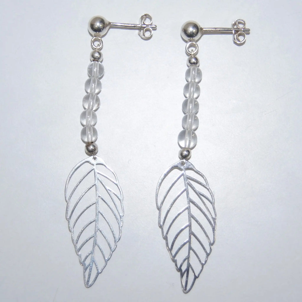 LEÑA Kunsthandwerk Ohrringe aus Bergkristallperlen und Silber (925) Blatt-Charm, Made in Austria