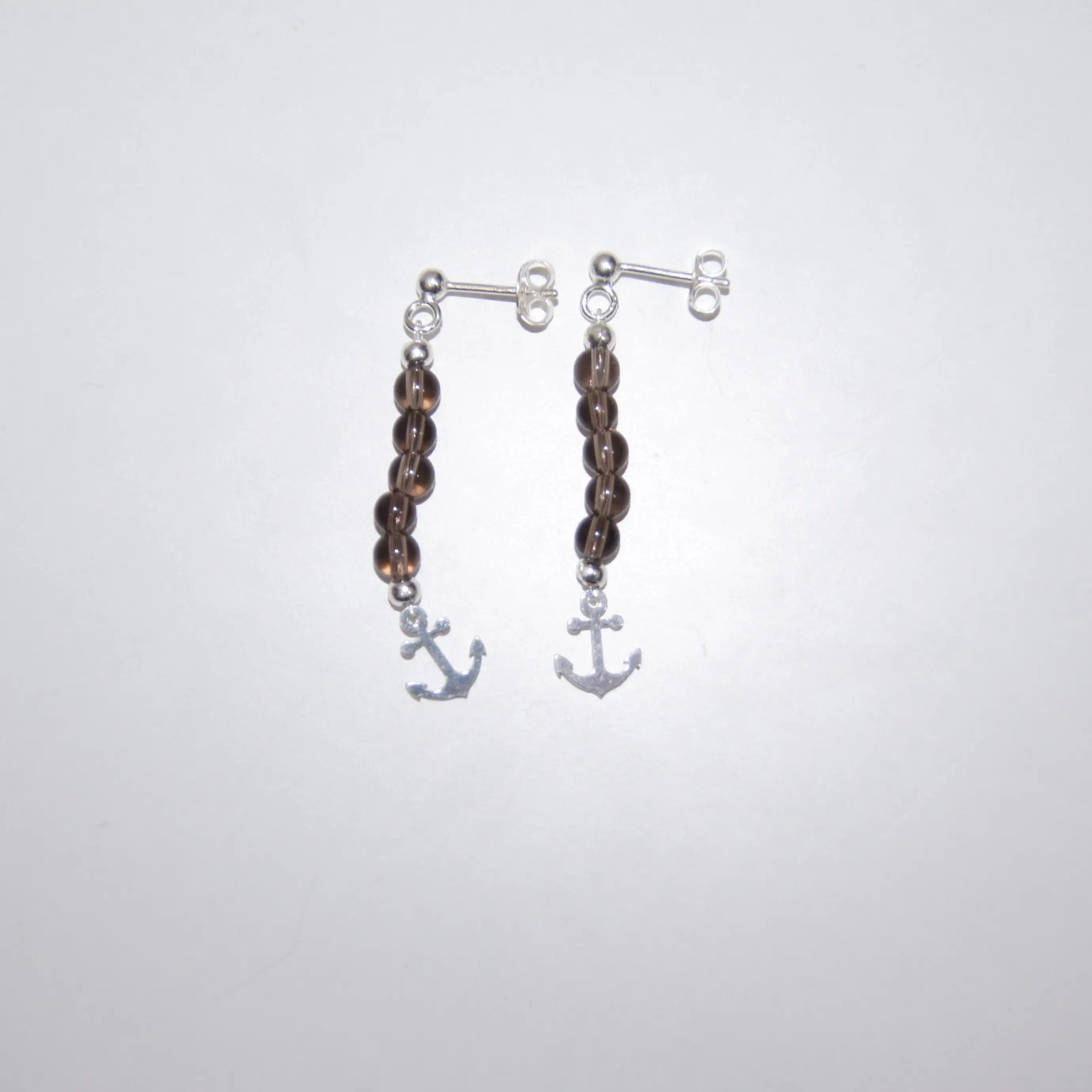 LEÑA Kunsthandwerk Ohrringe mit Rauchquarz-Perlen und Silber-Anker-Charms, Made in Austria